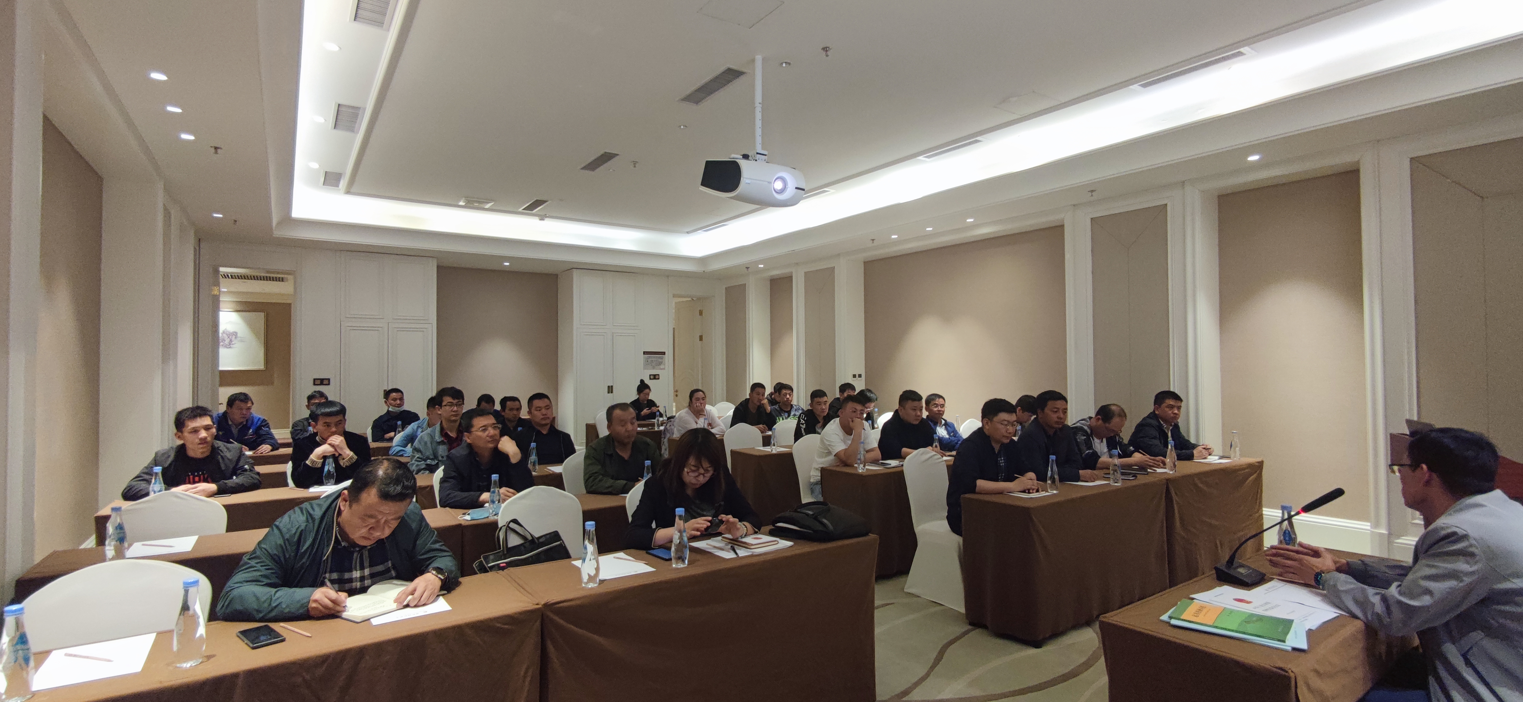 2021.5.11特種設備專項培訓3.jpg 2021.5.11特種設備專項培訓3.jpg